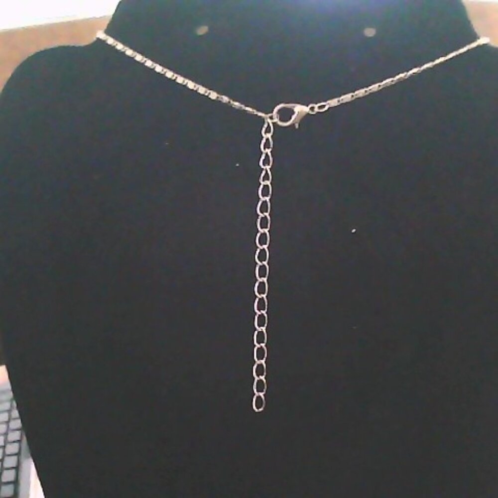 GOLD TONE CRYSTAL LUCK NECKLACE - Picture 8 of 9